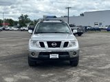 Used 2012 Nissan Frontier SL w/ Moonroof Pkg image 4