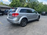 Used 2017 Dodge Journey SE w/ Flexible Seating Group image 2