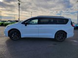 New 2024 Chrysler Pacifica Touring-L w/ Uconnect Theater Family Group image 5