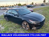 Used 2023 Hyundai Elantra SEL w/ Convenience Package image 2