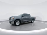Used 2019 Nissan Titan SV image 4