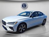 Certified 2025 Volvo S60 B5 Core image 3