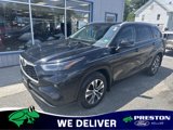 Used 2022 Toyota Highlander XLE image 2