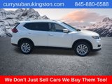 Used 2020 Nissan Rogue SV image 2