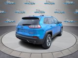 Used 2019 Jeep Cherokee Trailhawk image 3