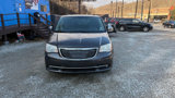 Used 2015 Chrysler Town & Country Touring-L w/ Driver Convenience Group image 3