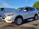 Used 2019 Nissan Rogue SV image 2