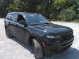 Used 2023 Jeep Grand Cherokee L Laredo image 3