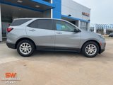 Used 2024 Chevrolet Equinox LS w/ LS Convenience Package image 2