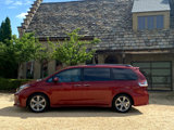 Used 2018 Toyota Sienna SE image 2