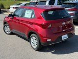 Used 2025 Hyundai Venue SE image 4