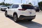 Used 2023 Nissan Rogue SV image 2
