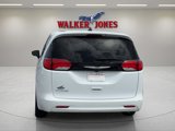 Used 2023 Chrysler Voyager LX image 4