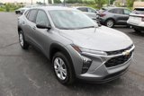 Used 2025 Chevrolet Trax LS image 4