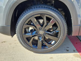 Used 2022 Volkswagen Taos SE image 5