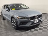 Certified 2022 Volvo V60 T5 Cross Country image 2