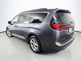 Used 2021 Chrysler Pacifica Touring-L image 5