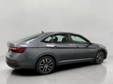 New 2025 Volkswagen Jetta SE image 2