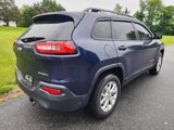 Used 2016 Jeep Cherokee Sport image 6