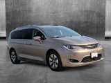 Used 2018 Chrysler Pacifica Limited w/ Advanced Safetytec Group image 3