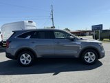 Used 2023 Kia Sorento LX image 2