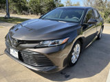 Used 2018 Toyota Camry LE image 4