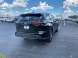 Used 2020 Toyota Highlander XLE image 5
