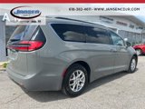 Used 2022 Chrysler Pacifica Touring-L image 2