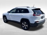 Used 2019 Jeep Cherokee Limited image 3