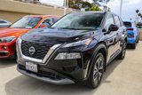 Used 2022 Nissan Rogue SV image 3