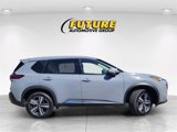 Used 2023 Nissan Rogue SL w/ SL Premium Package image 3