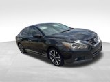 Used 2017 Nissan Altima 2.5 SR w/ LED Appearance Package image 2