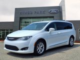 Used 2018 Chrysler Pacifica Touring-L w/ Tire & Wheel Group image 3