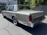 Used 1988 Lincoln Town Car Cartier image 3