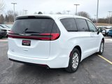 New 2025 Chrysler Pacifica Select image 5