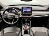 Used 2024 Jeep Compass Latitude image 2
