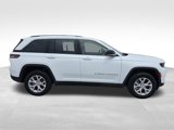Used 2022 Jeep Grand Cherokee Limited image 2