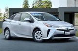 Used 2022 Toyota Prius LE image 2