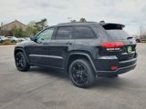 Used 2018 Jeep Grand Cherokee Laredo image 4