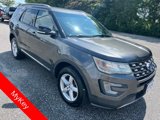 Used 2016 Ford Explorer XLT image 4