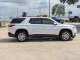 Used 2019 Chevrolet Traverse LT image 2