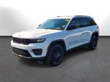 Used 2024 Jeep Grand Cherokee Altitude image 4