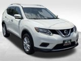Used 2016 Nissan Rogue SV w/ SV Premium Package image 3