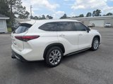 Used 2020 Toyota Highlander Limited image 4