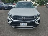 Used 2024 Volkswagen Taos SE image 3