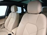 Certified 2025 Porsche Macan image 5
