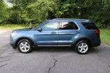 Used 2019 Ford Explorer XLT image 2