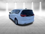 Used 2022 Chrysler Voyager LX image 5