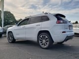 Used 2019 Jeep Cherokee Overland w/ Technology Group image 5
