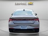 Used 2022 Hyundai Elantra SEL image 4